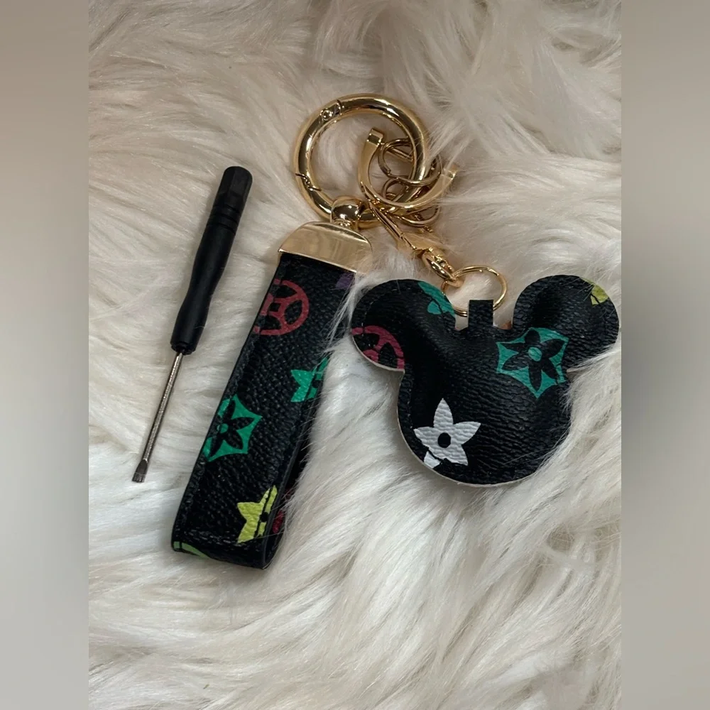 Mouse Faux Leather Keychain with screwdriver